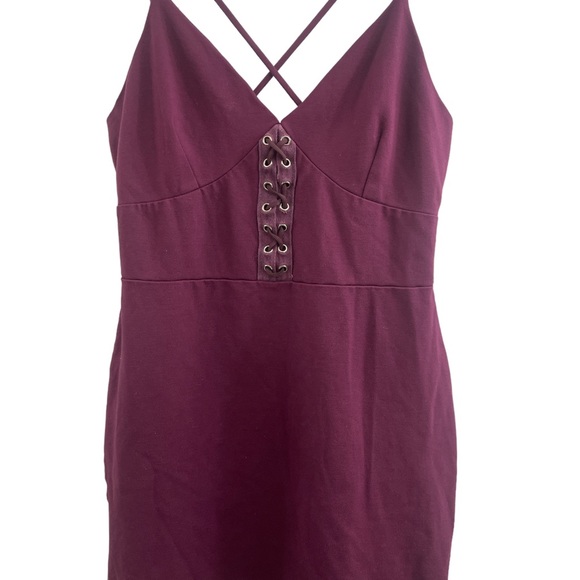 Charlotte Russe Dresses & Skirts - Charlotte Russe Plum Bodycon Mini Dress Sz(L)
